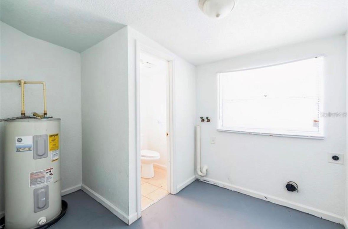 EUSTIS PINECREST - Residential
