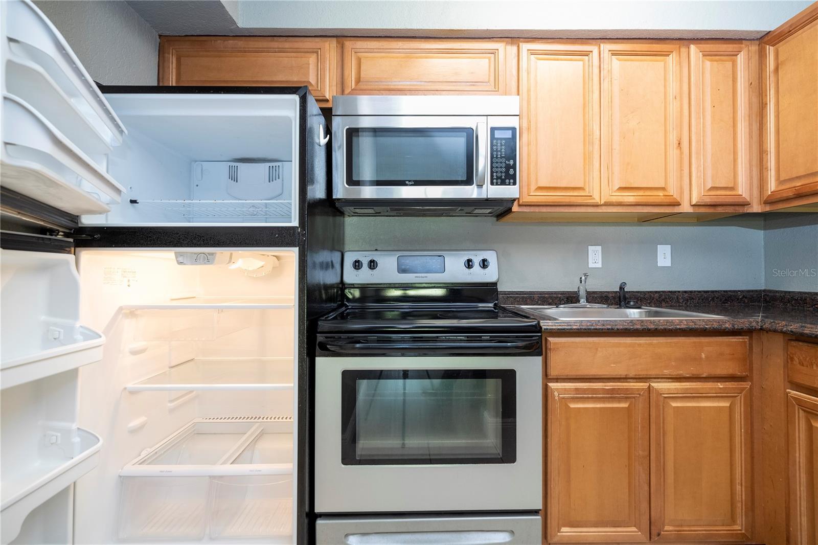 BELMONT/PK CENTRAL CONDO - Residential