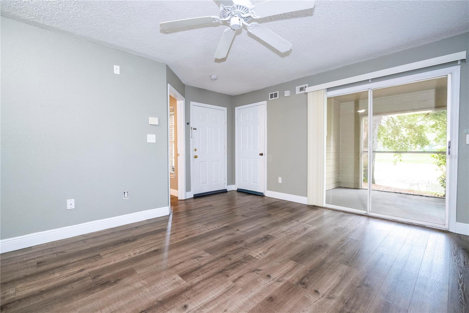 BELMONT/PK CENTRAL CONDO - Residential
