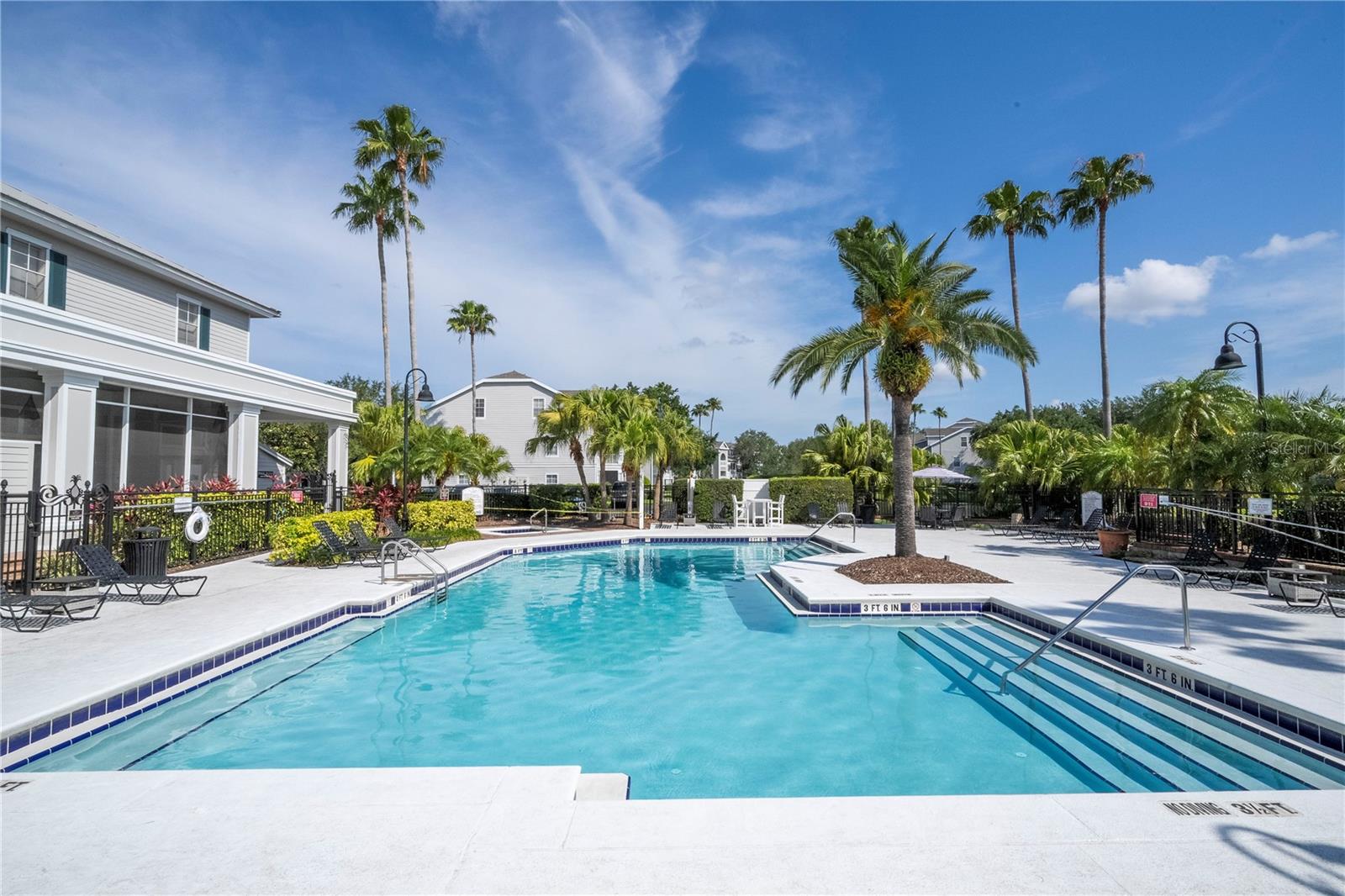 BELMONT/PK CENTRAL CONDO - Residential