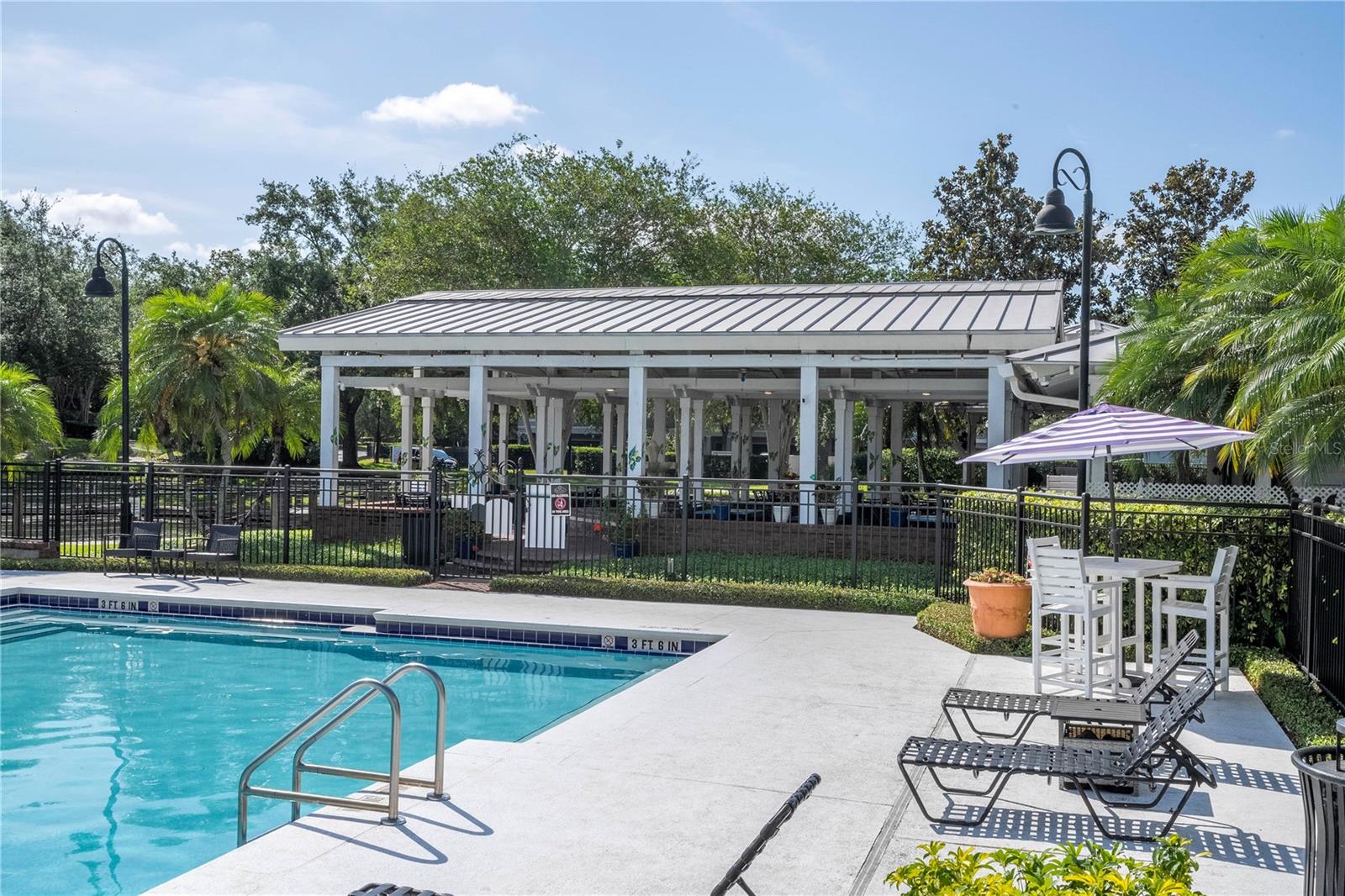 BELMONT/PK CENTRAL CONDO - Residential