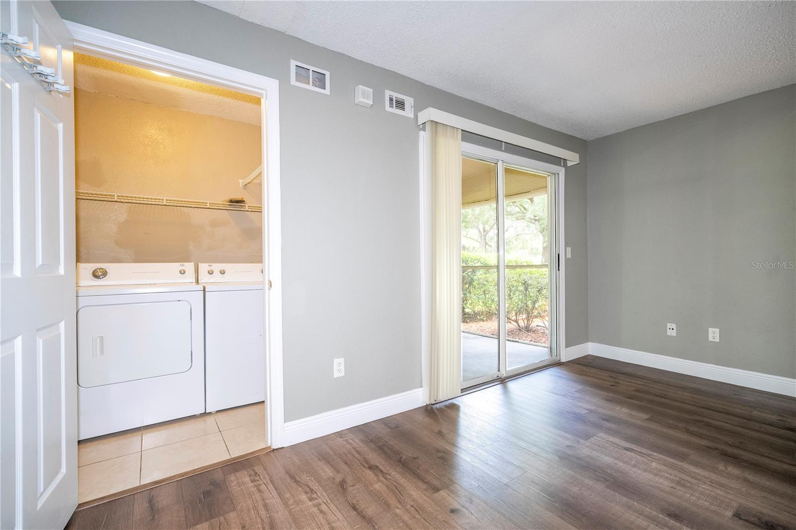 BELMONT/PK CENTRAL CONDO - Residential