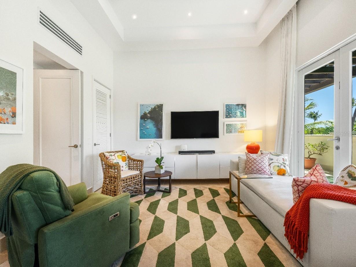 LAS VERANDAS CONDOMINIUM - Residential