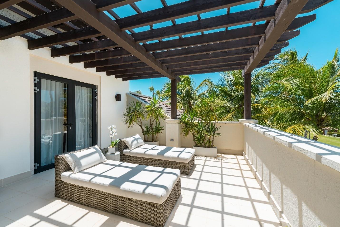 LAS VERANDAS CONDOMINIUM - Residential