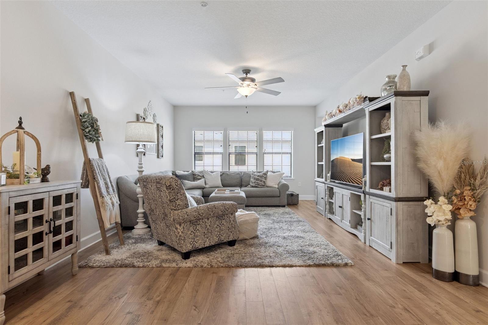 SEMINOLE CROSSING TOWNHOMES - Residential