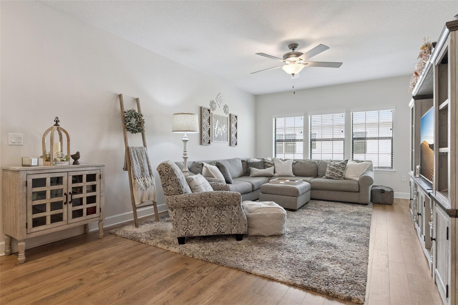 SEMINOLE CROSSING TOWNHOMES - Residential
