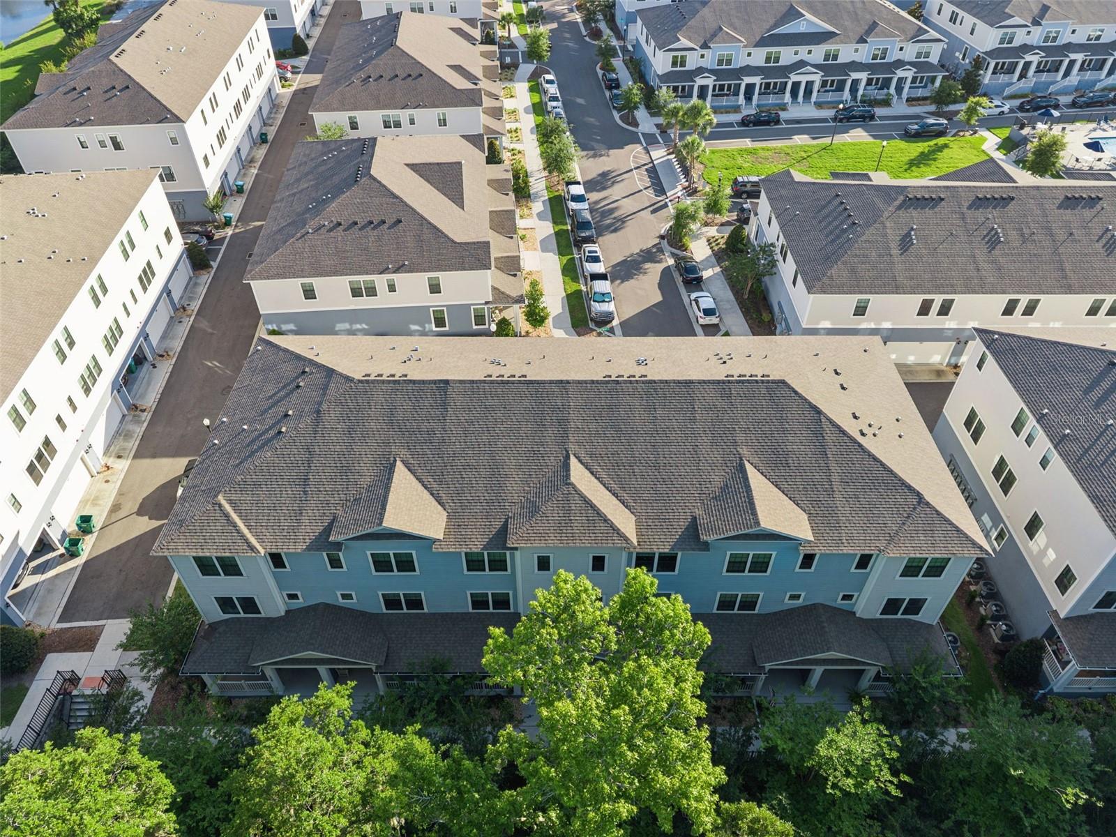 SEMINOLE CROSSING TOWNHOMES - Residential