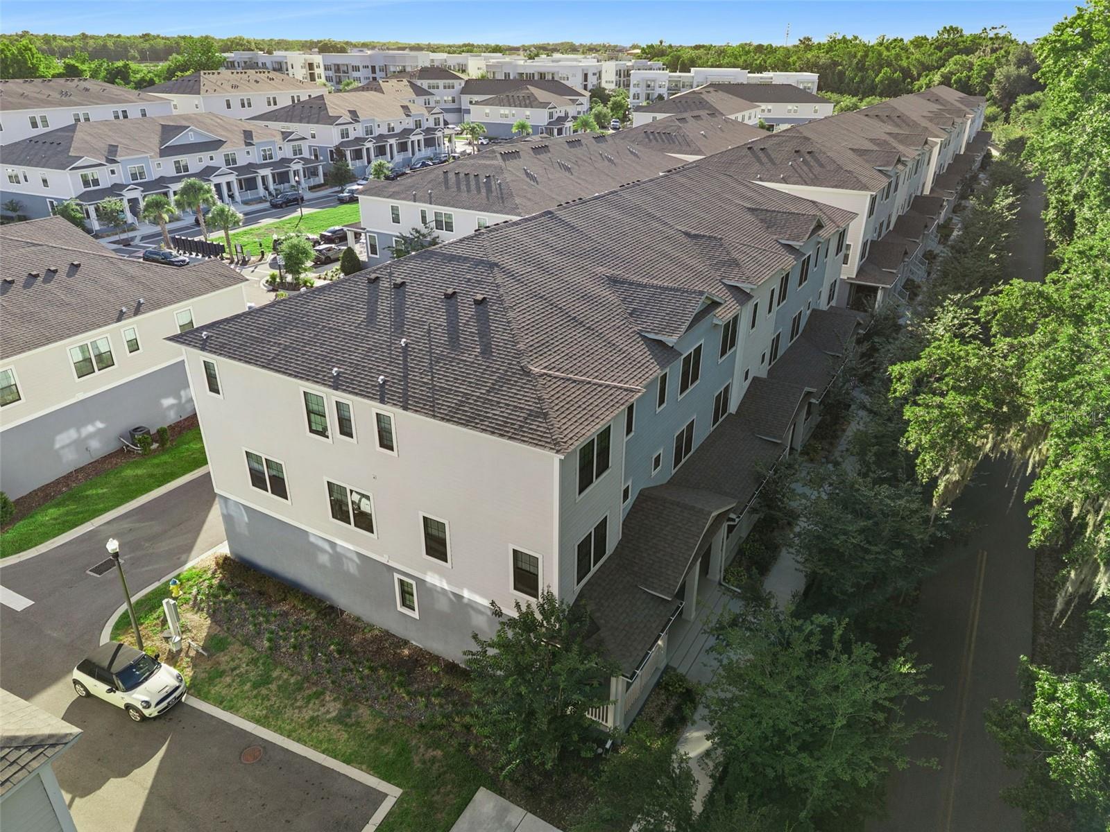 SEMINOLE CROSSING TOWNHOMES - Residential