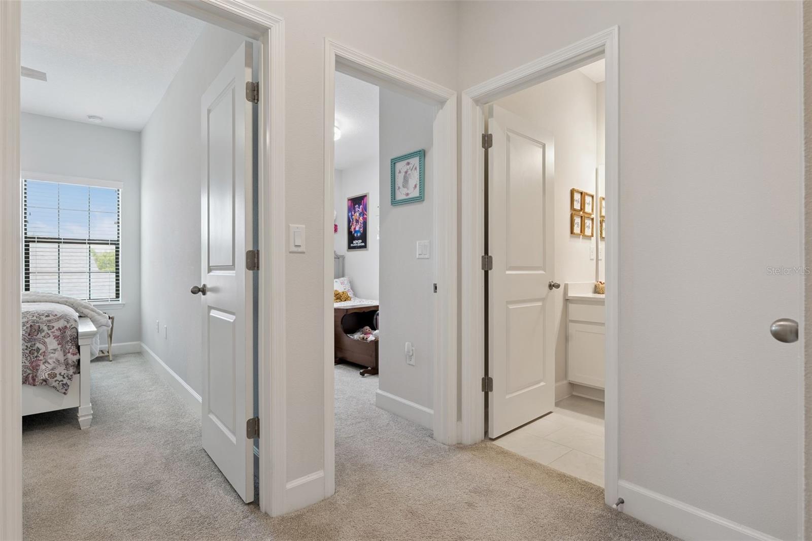 SEMINOLE CROSSING TOWNHOMES - Residential