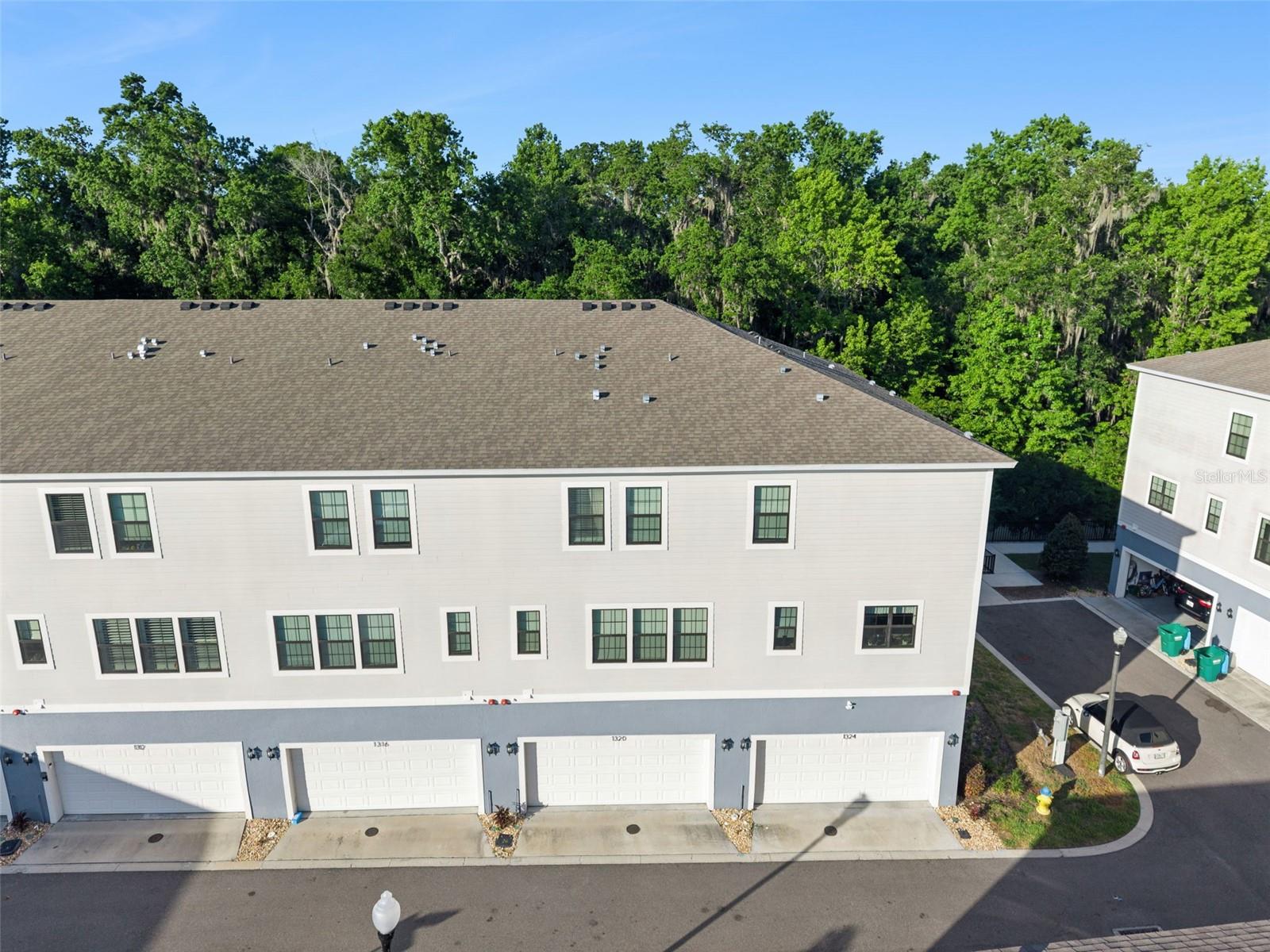 SEMINOLE CROSSING TOWNHOMES - Residential
