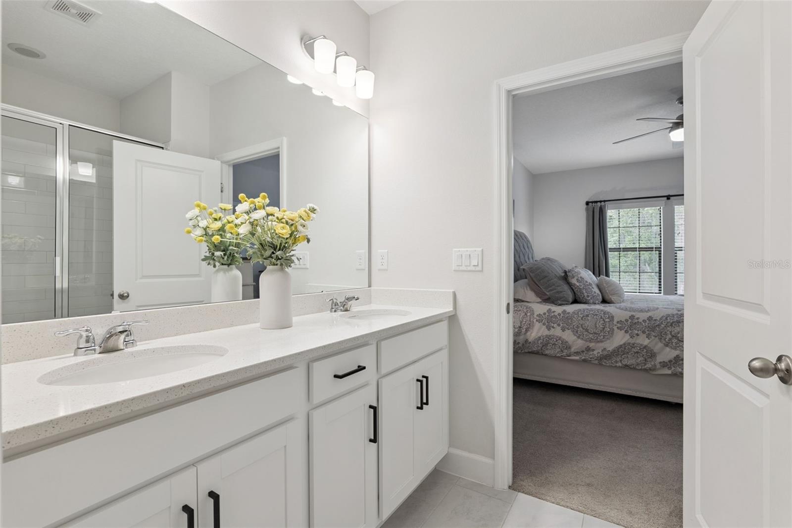 SEMINOLE CROSSING TOWNHOMES - Residential