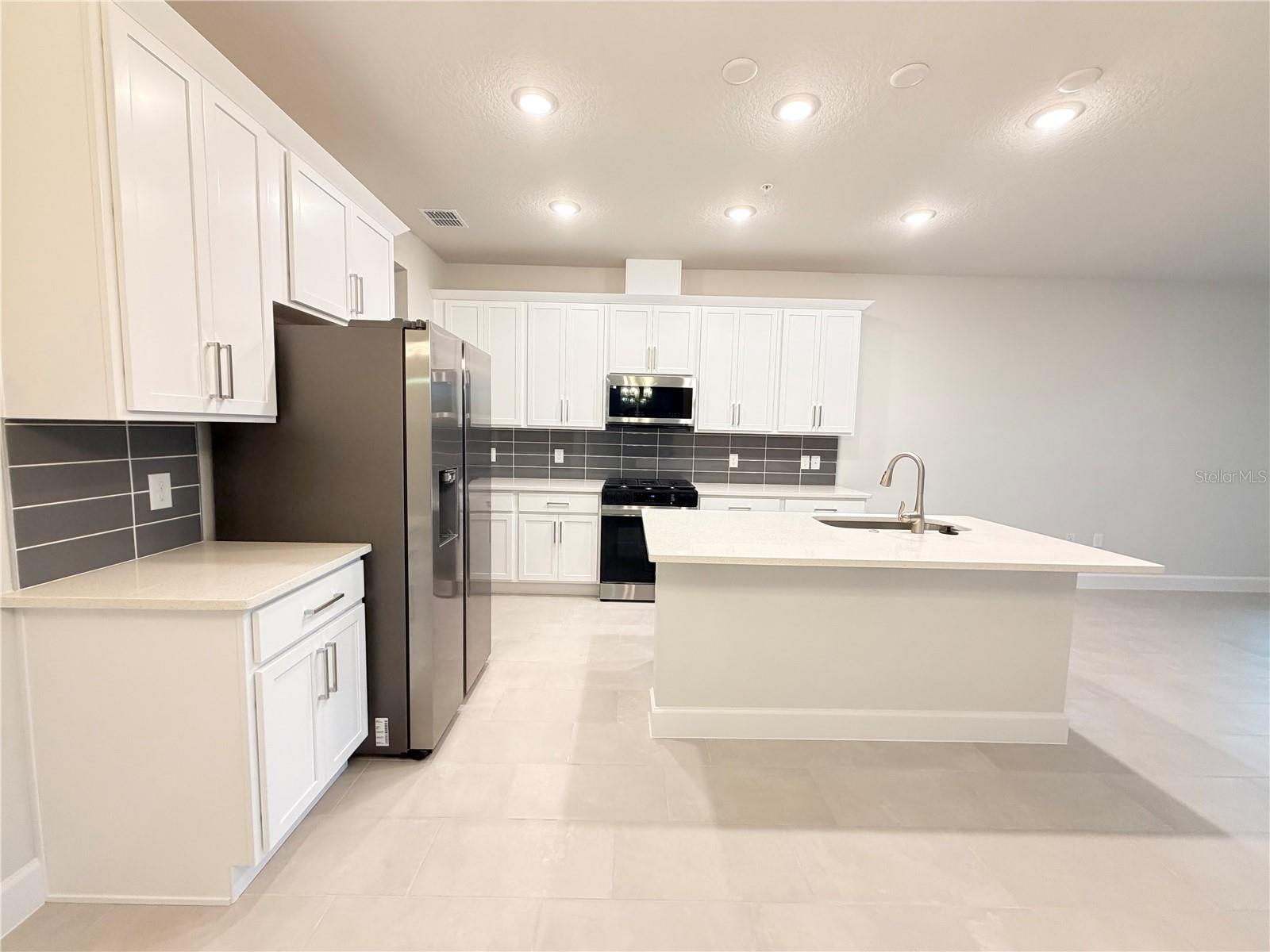 SPRING WALK AT THE JUNCTION PHASE 1 - Residential Lease
