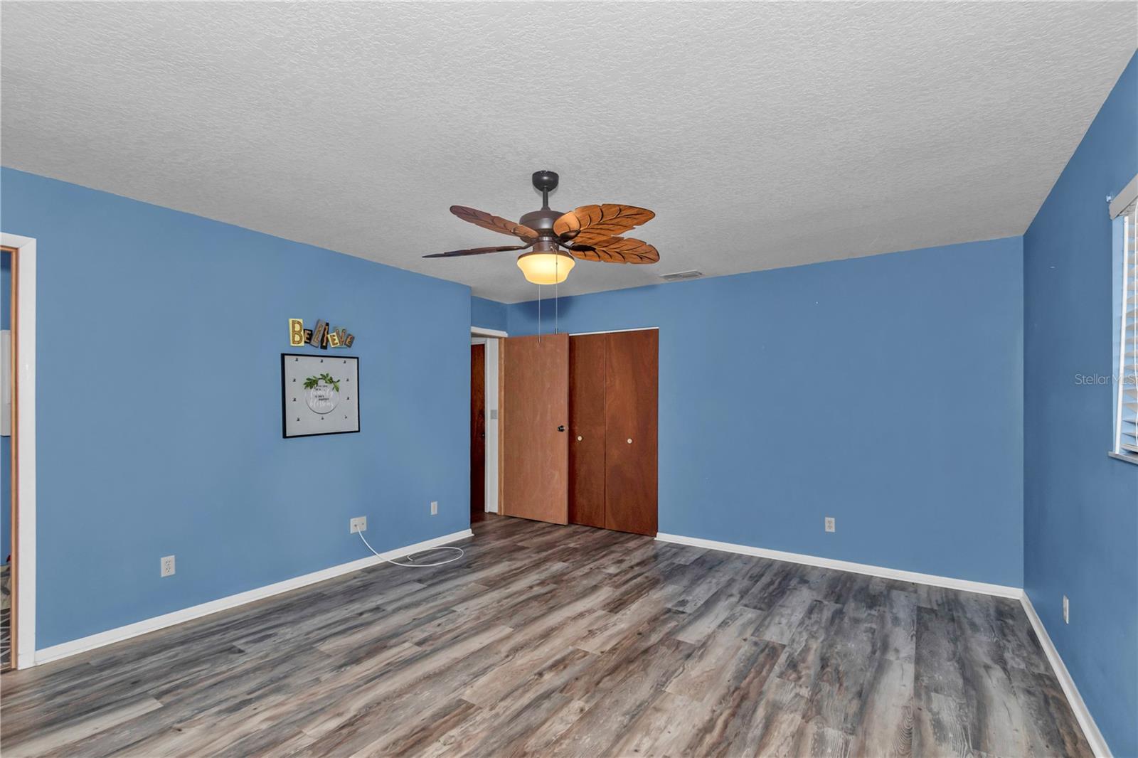 LAKE & FOREST CLUB - Residential