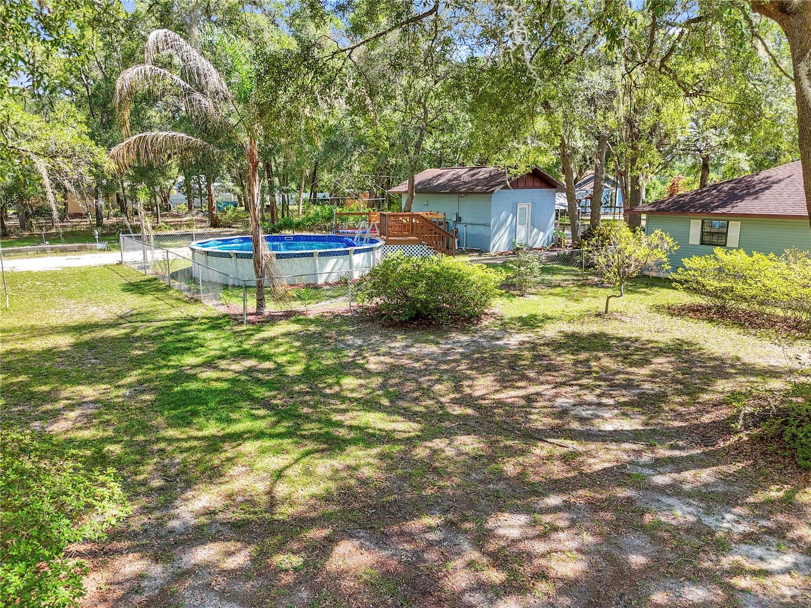 LAKE & FOREST CLUB - Residential
