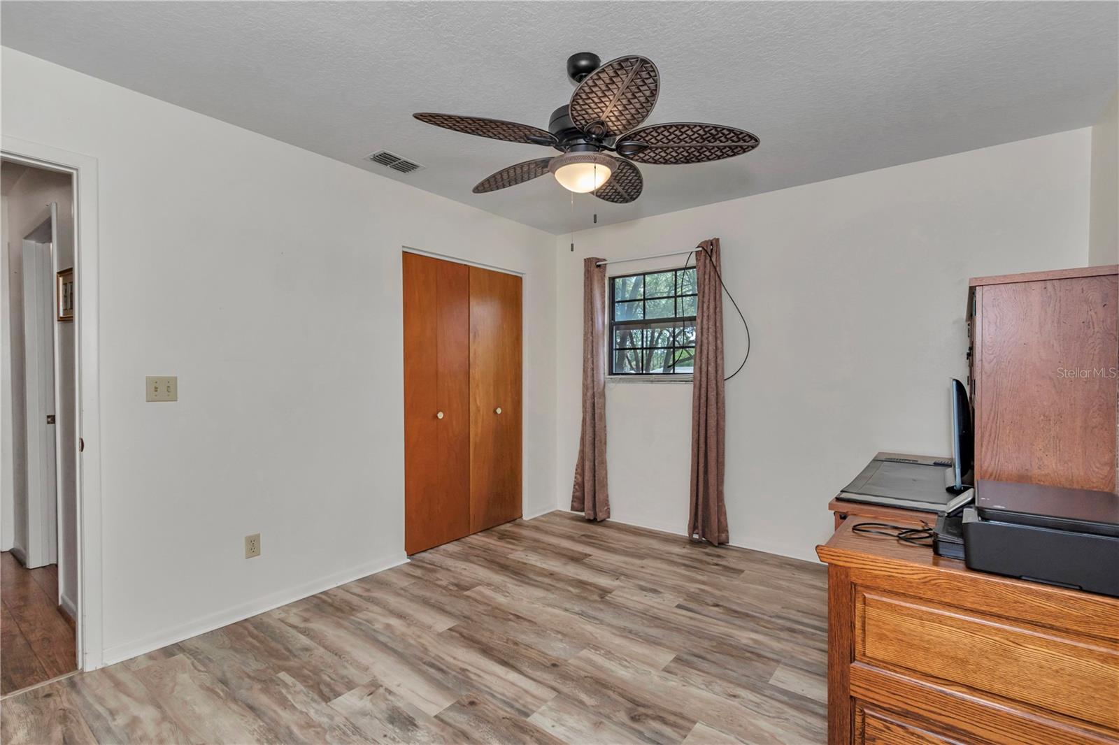 LAKE & FOREST CLUB - Residential