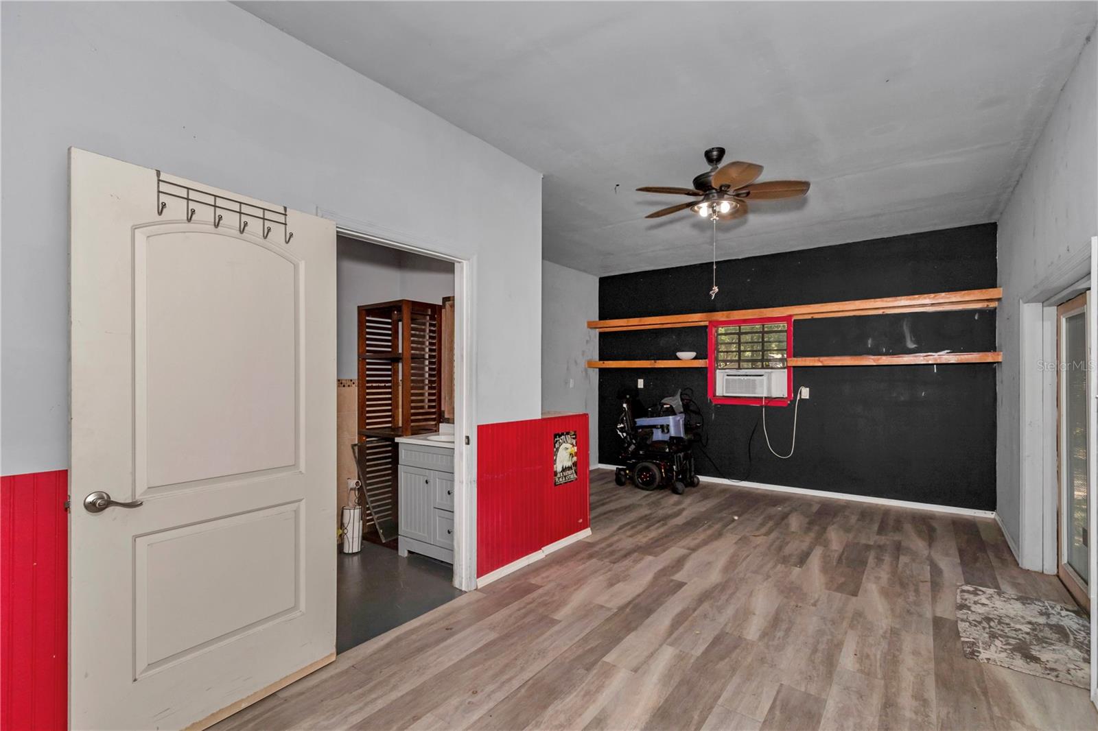 LAKE & FOREST CLUB - Residential
