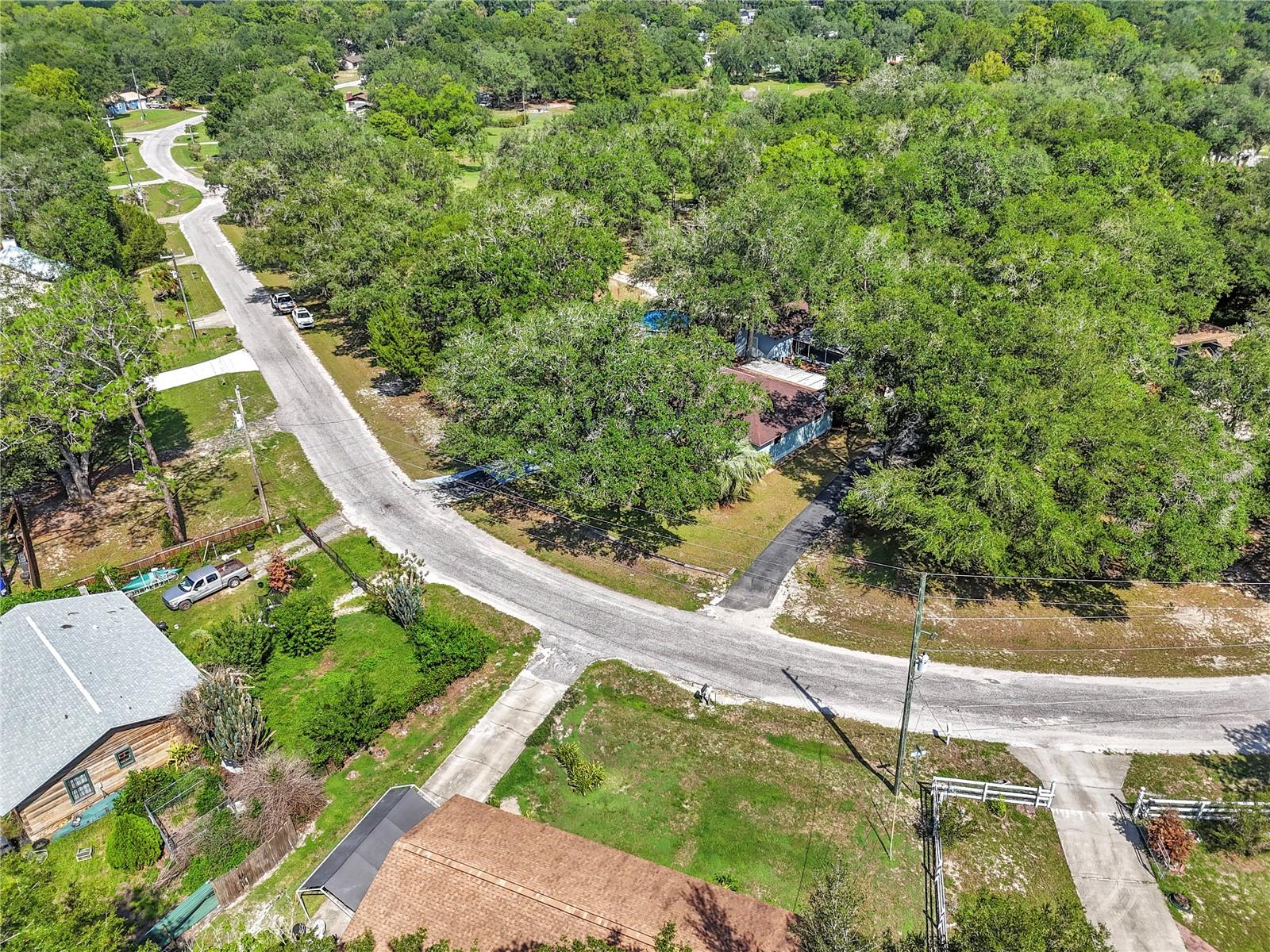 LAKE & FOREST CLUB - Residential
