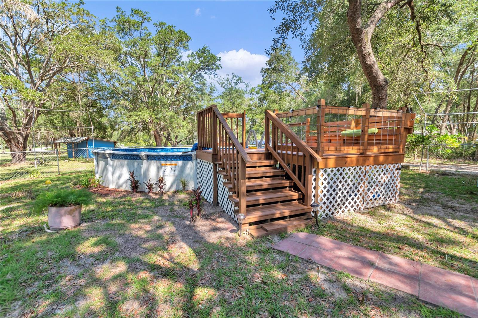 LAKE & FOREST CLUB - Residential