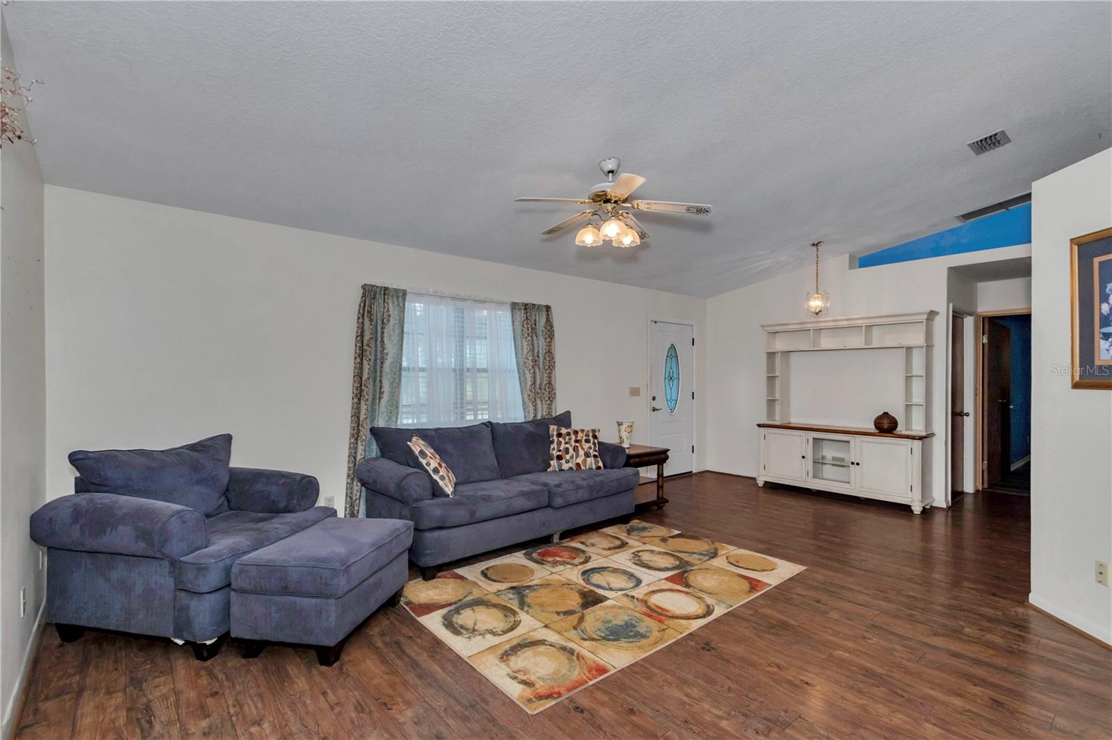LAKE & FOREST CLUB - Residential