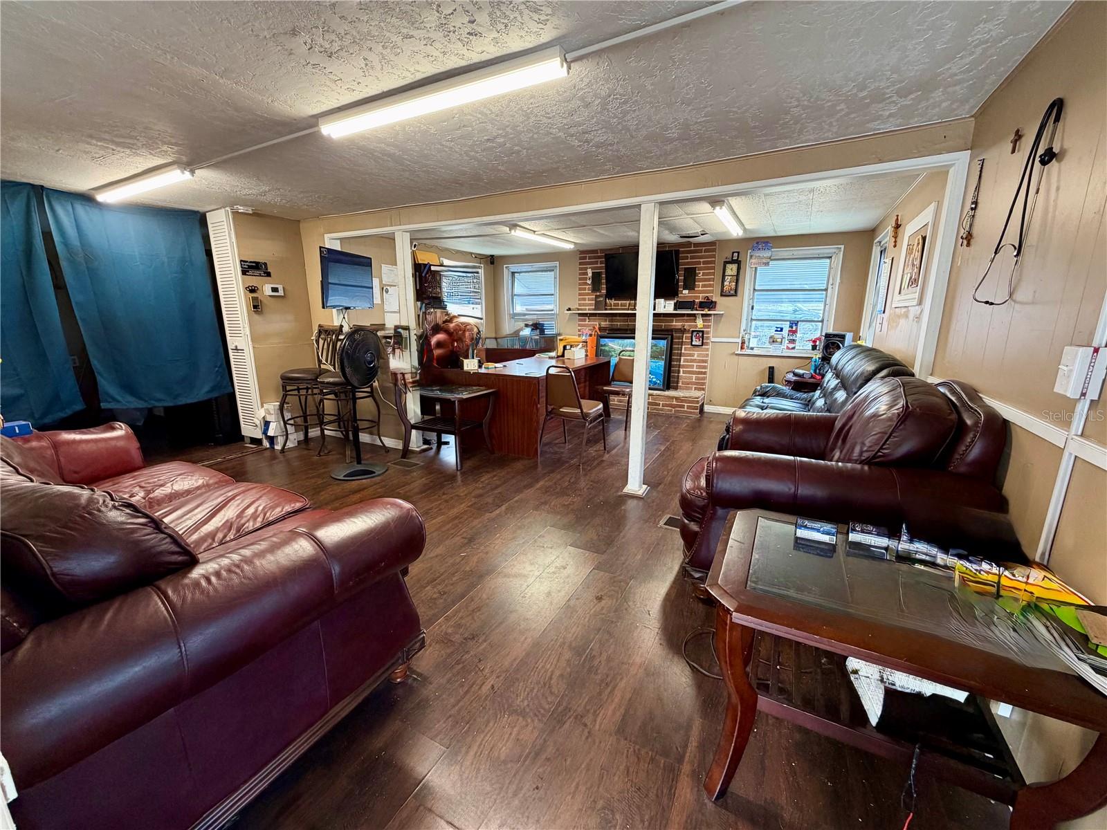 DIXIE HWY - Commercial Sale