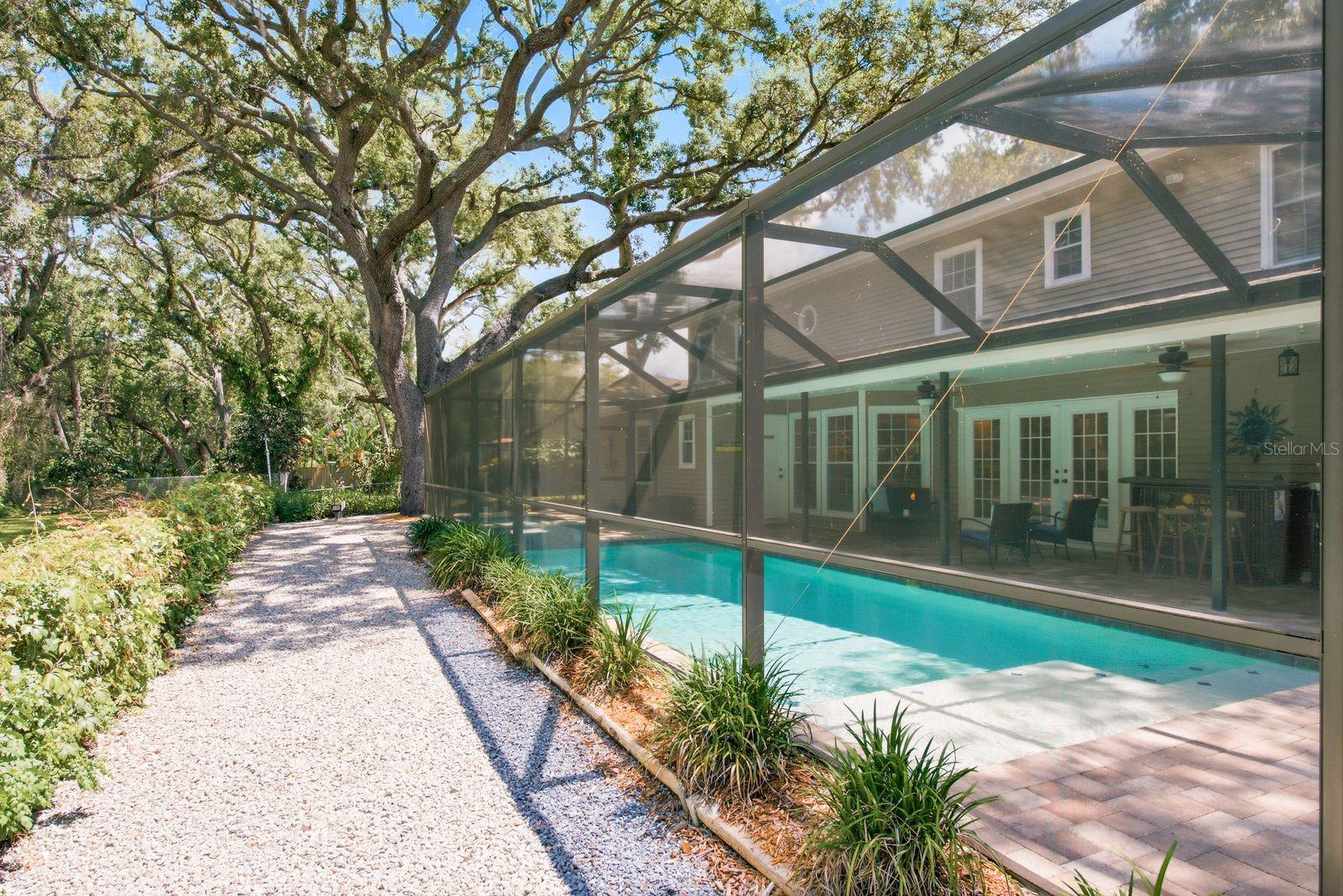 SPANISH OAKS - Residential