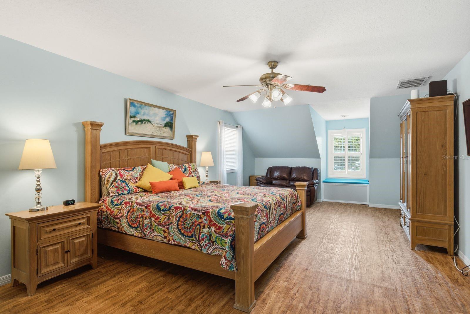 SPANISH OAKS - Residential