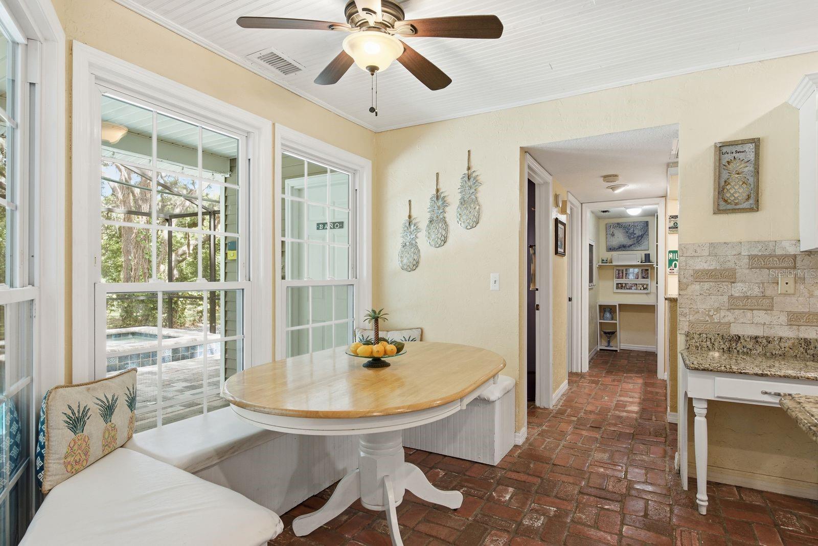 SPANISH OAKS - Residential