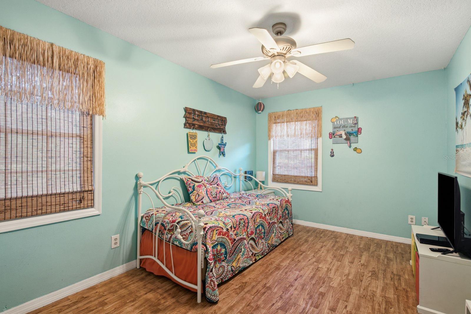 SPANISH OAKS - Residential