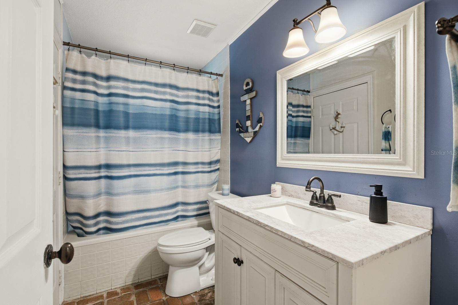 SPANISH OAKS - Residential