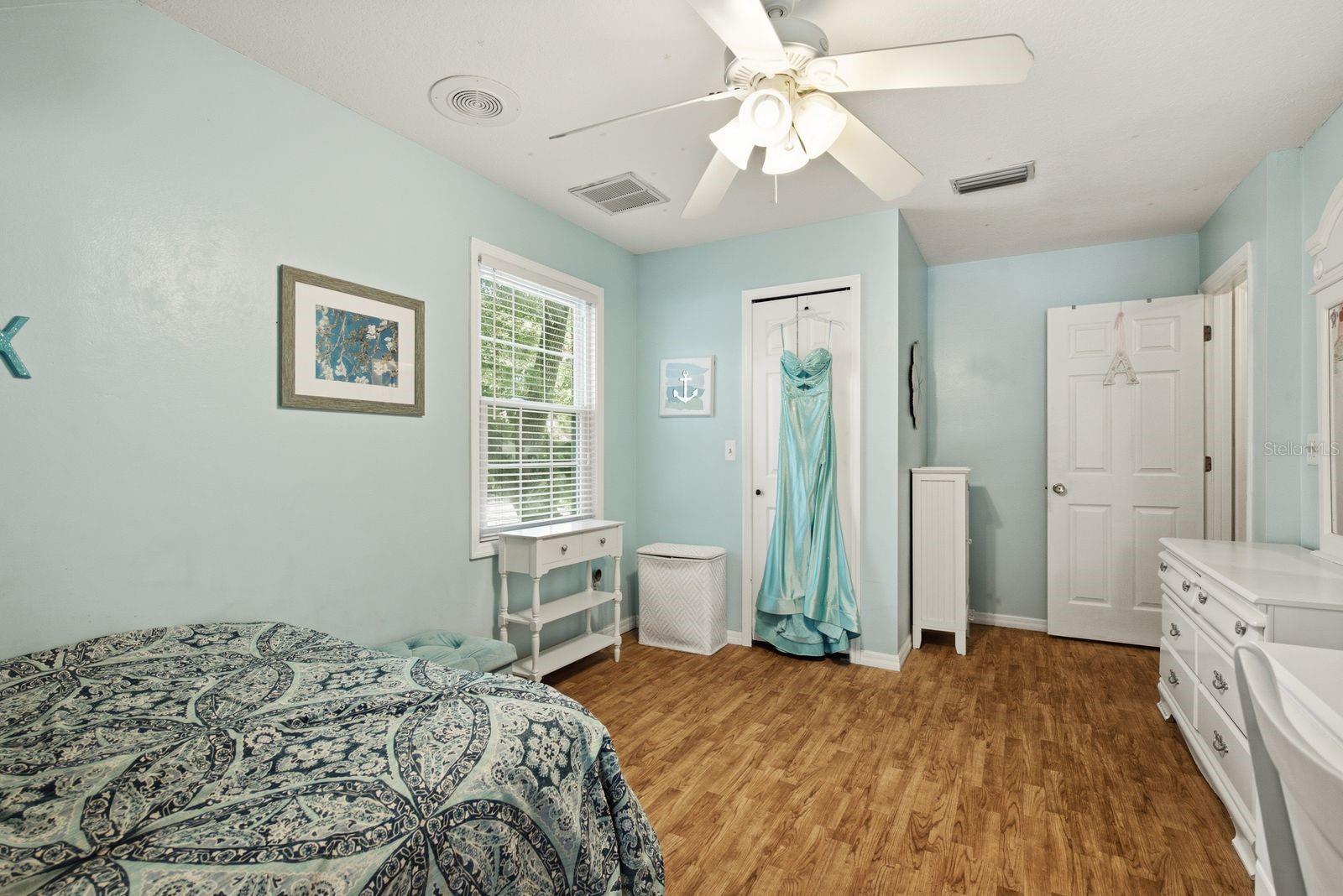 SPANISH OAKS - Residential