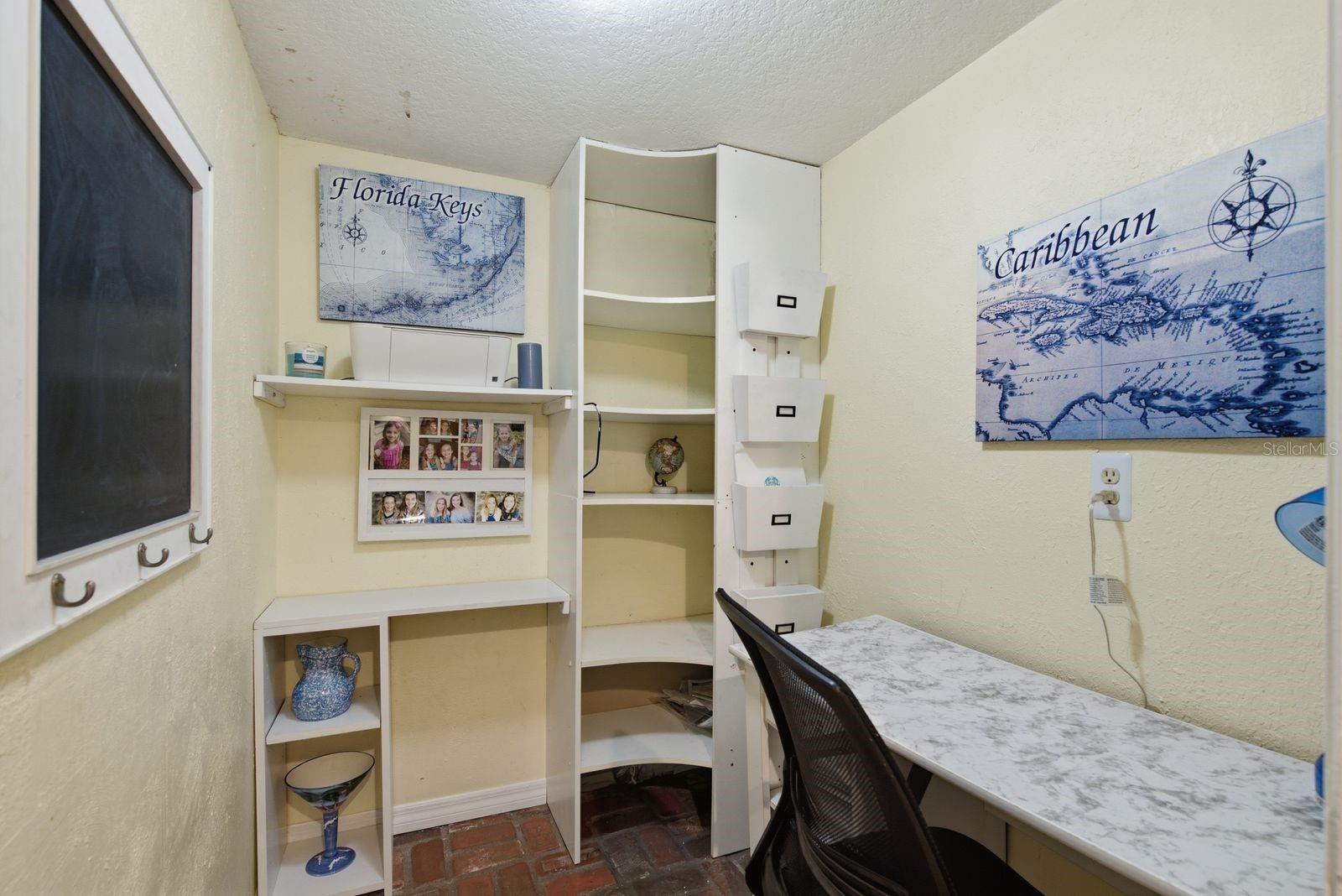SPANISH OAKS - Residential