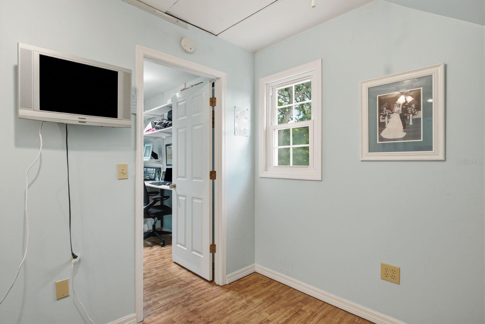 SPANISH OAKS - Residential
