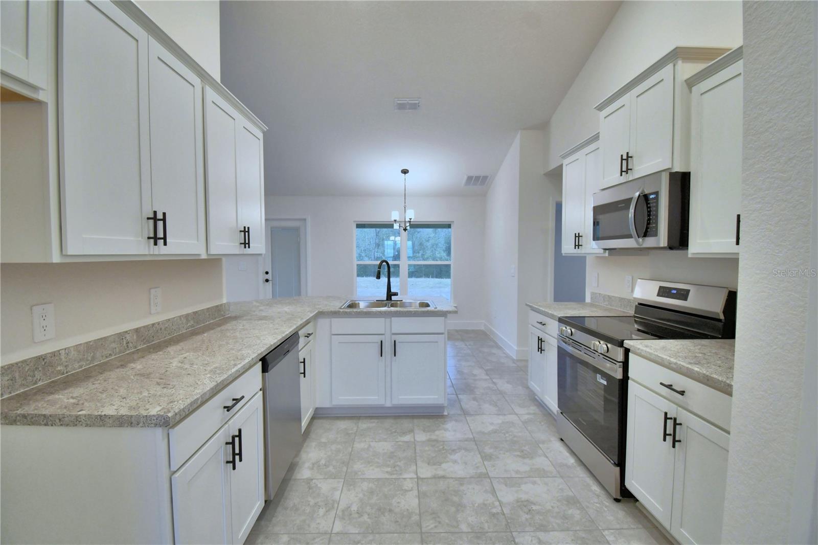 CADENCE CROSSING - Residential