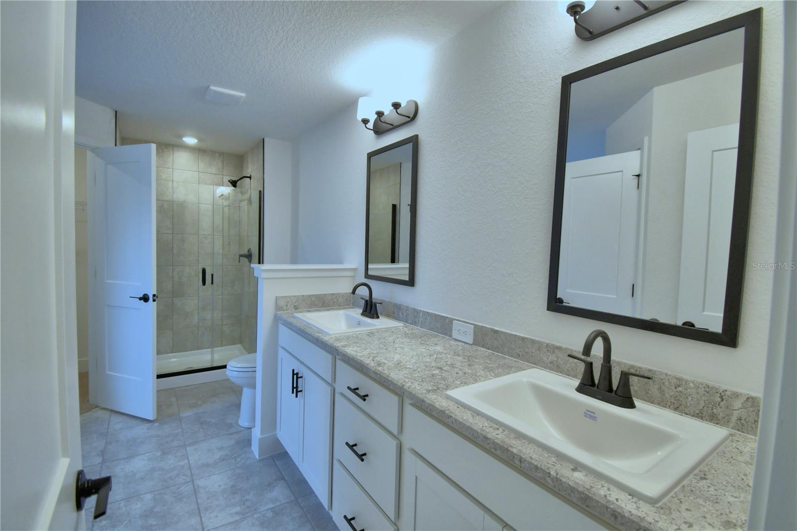 CADENCE CROSSING - Residential