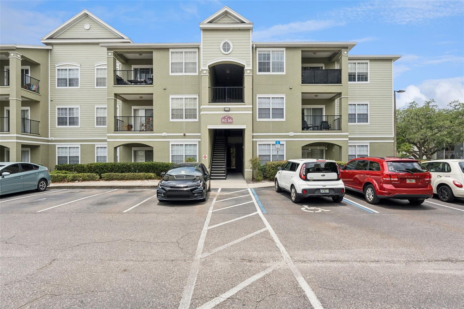 Welcome to this beautifully updated 2-bedroom, 2-bath condominium offering 1,046 square feet of comfortable living space in one of East Orlando’s most convenient locations. Freshly painted and featuring brand-new luxury vinyl plank flooring throughout, this second-floor unit is filled with natural light and provides a bright, inviting atmosphere.
Ideal for investors or cash buyers, this property has a strong rental history and has consistently generated excellent income as an investment property. The functional floor plan offers spacious living areas, generous bedrooms, and low-maintenance living.
Residents enjoy access to community amenities including a swimming pool and fitness center, all while benefiting from low condo fees. Conveniently located just minutes from SR-408, Downtown Orlando, Valencia College, UCF, major employers, hospitals, shopping, dining, and entertainment.
Whether you’re looking to expand your investment portfolio or secure an affordable property in a highly desirable East Orlando location, this opportunity is not to be missed.