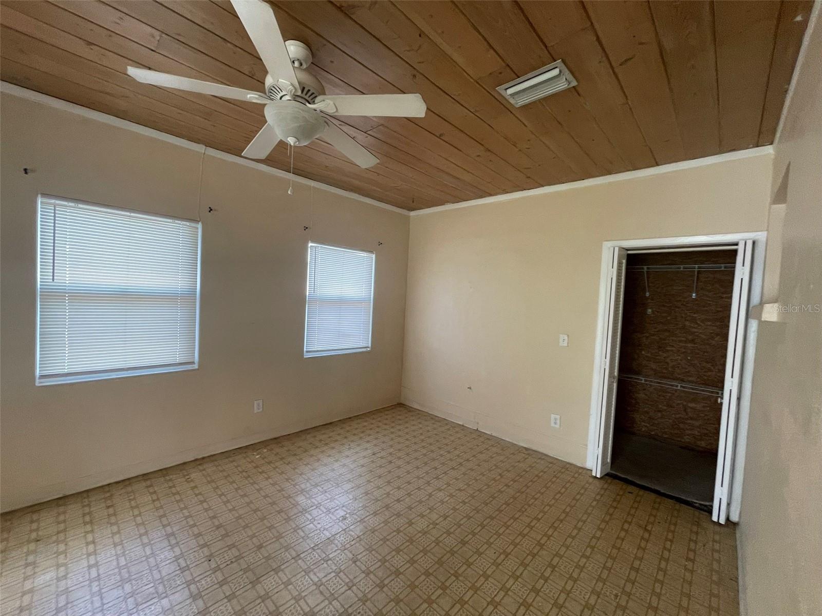 POINCIANA PARK FIRST ADD - Residential Lease
