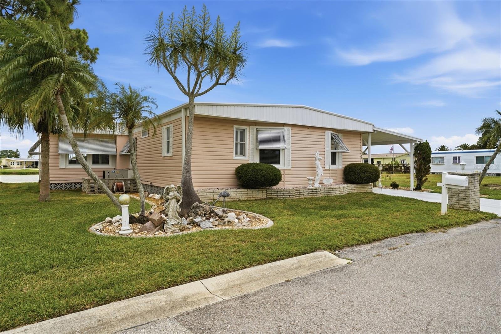 HARBOR COVE - Residential