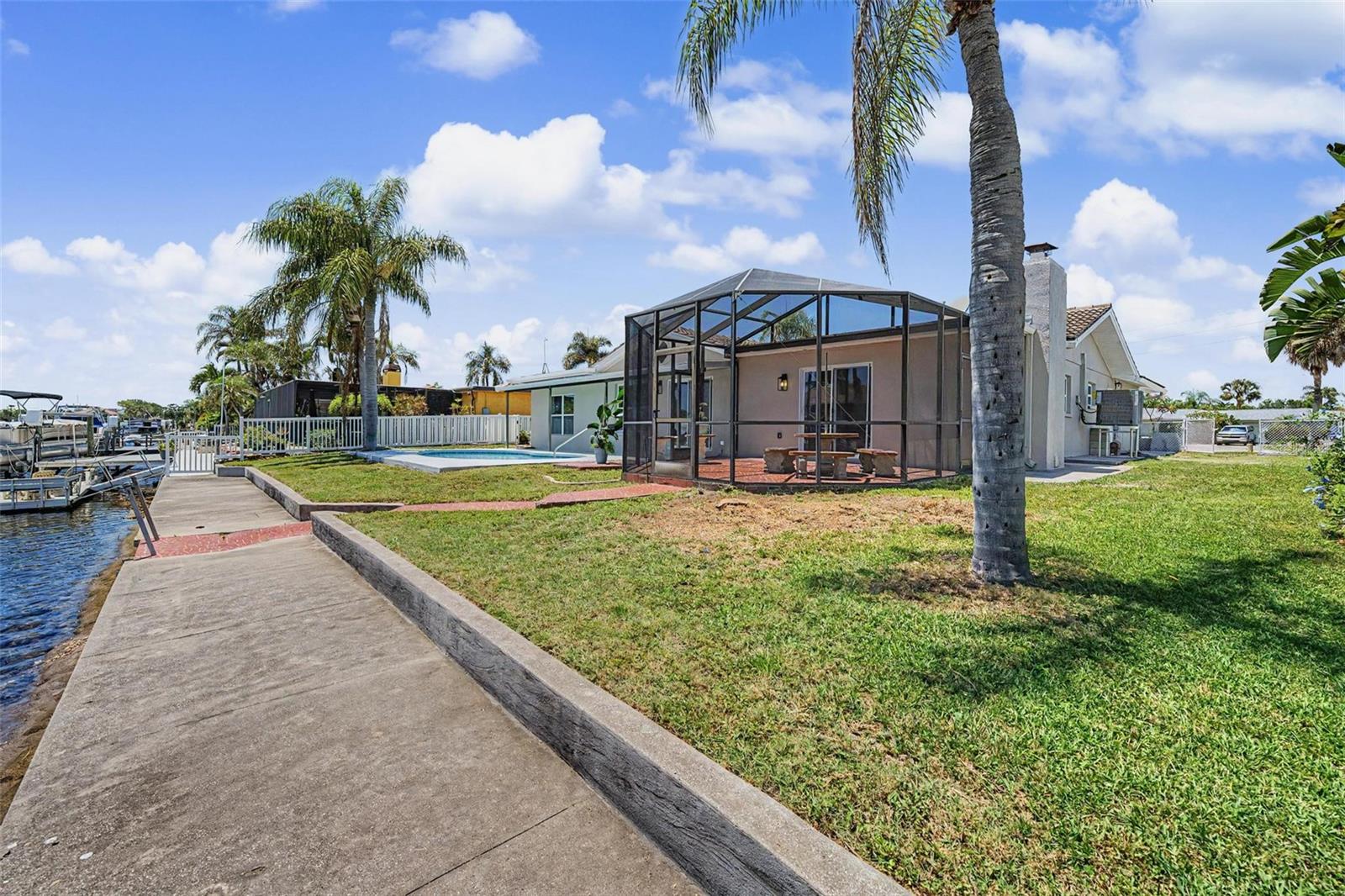 FLOR A MAR - Residential