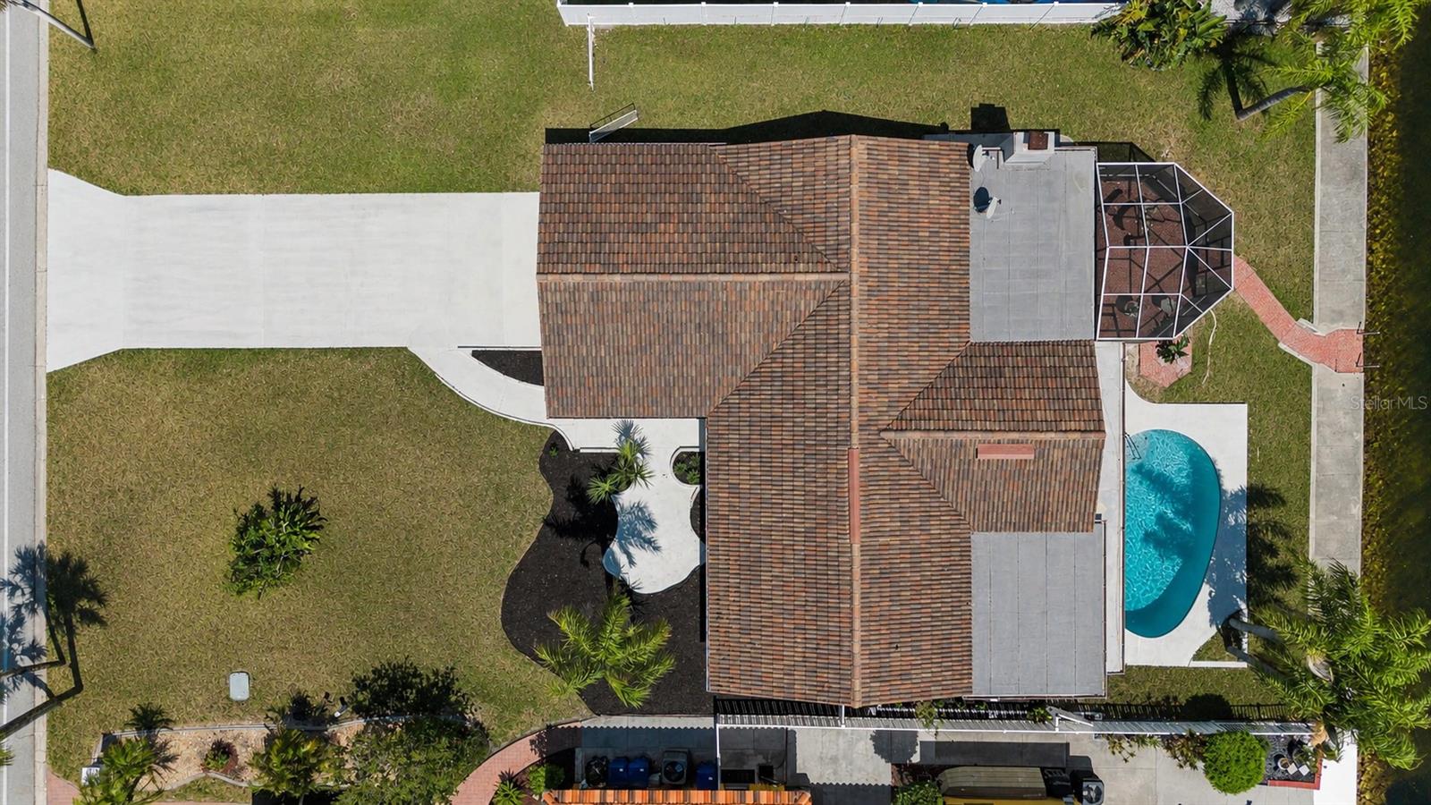 FLOR A MAR - Residential