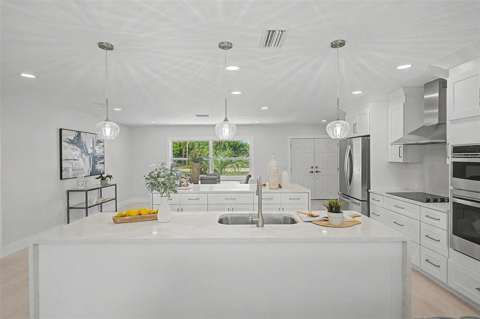 FLOR A MAR - Residential