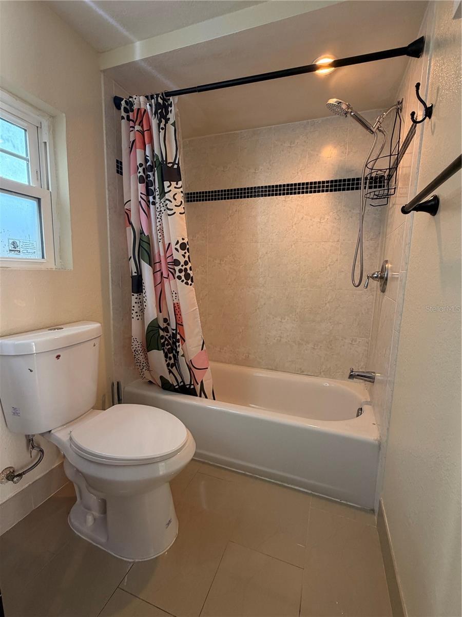 ALAMEDA - Residential Lease