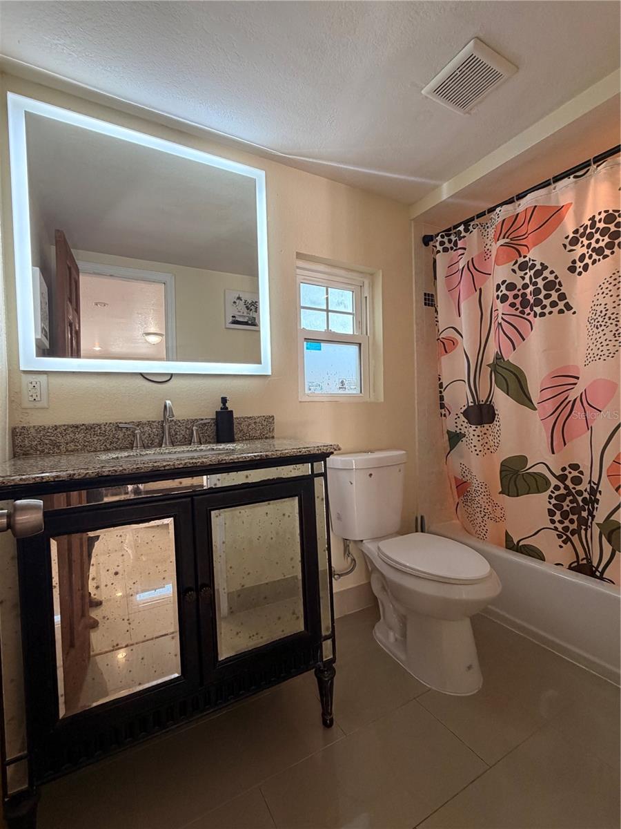 ALAMEDA - Residential Lease