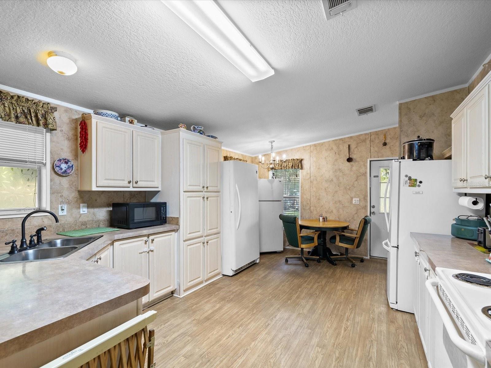ACREAGE - Residential