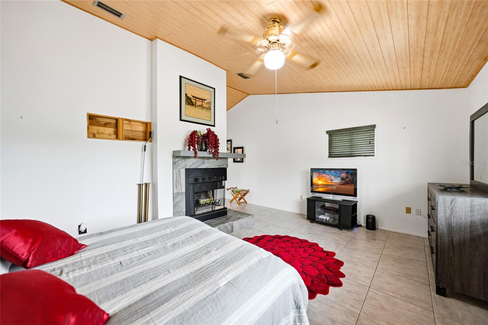 SOUTH VENICE - Residential
