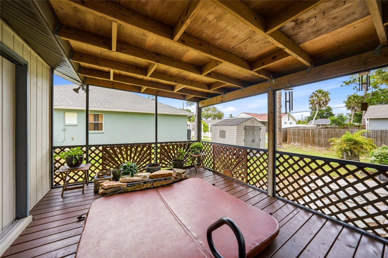 SOUTH VENICE - Residential
