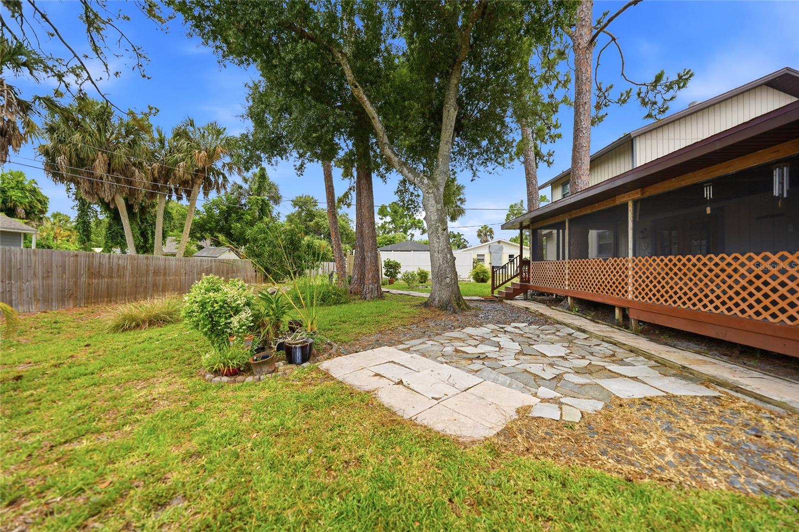 SOUTH VENICE - Residential