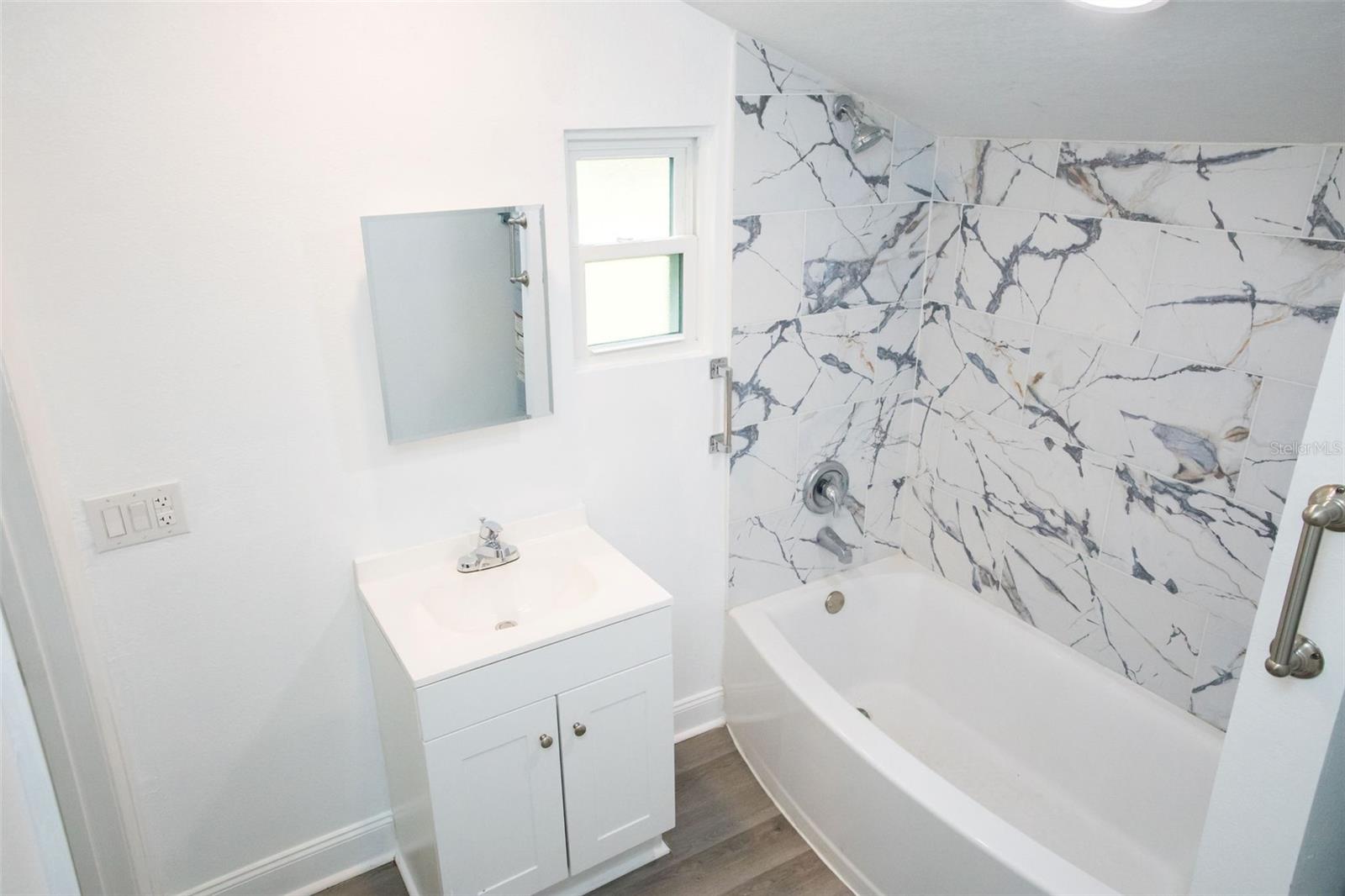 EUSTIS LAKEVIEW HEIGHTS - Residential