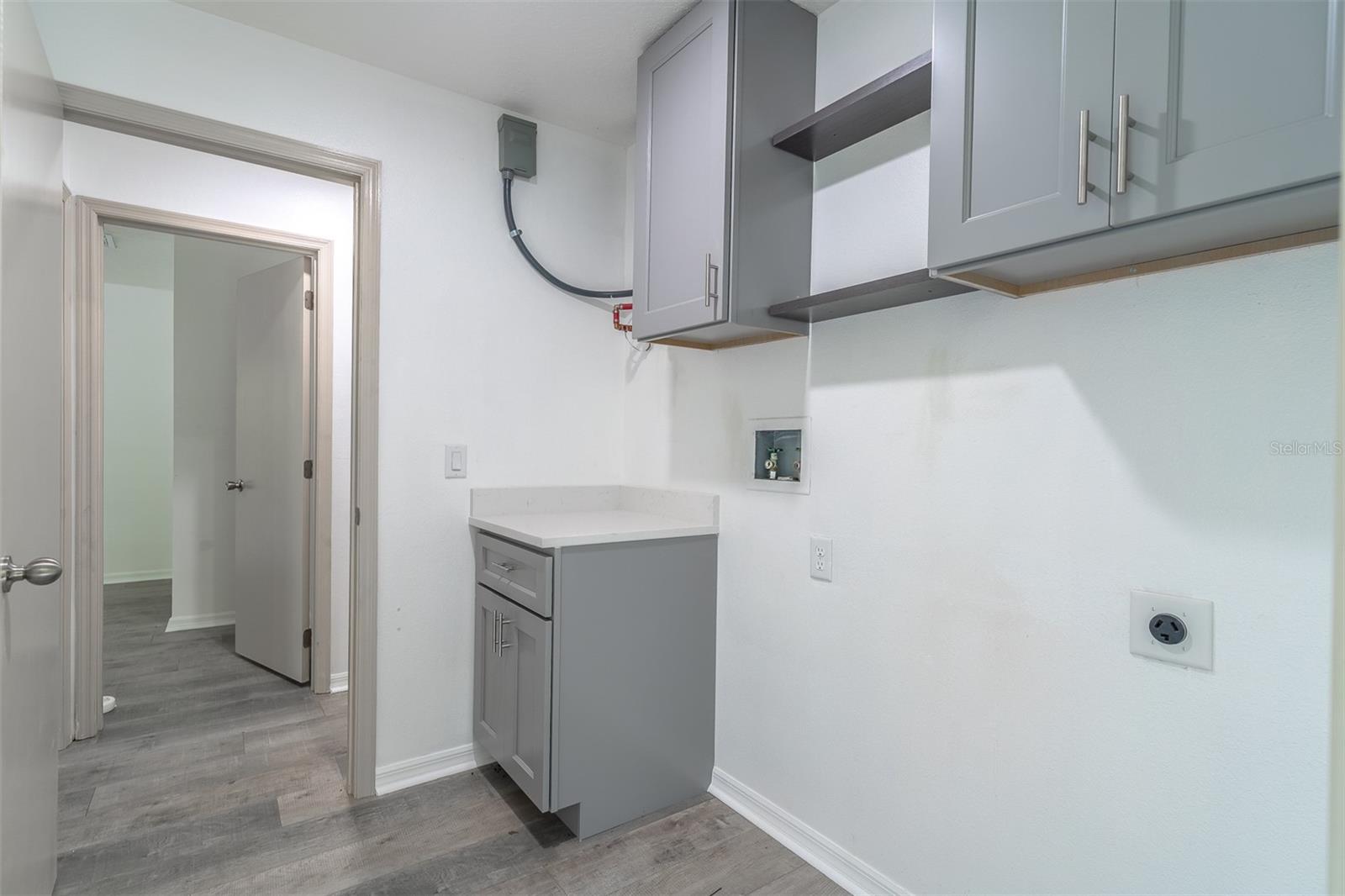 ARMSTRONG/STONE-ADELLE - Residential