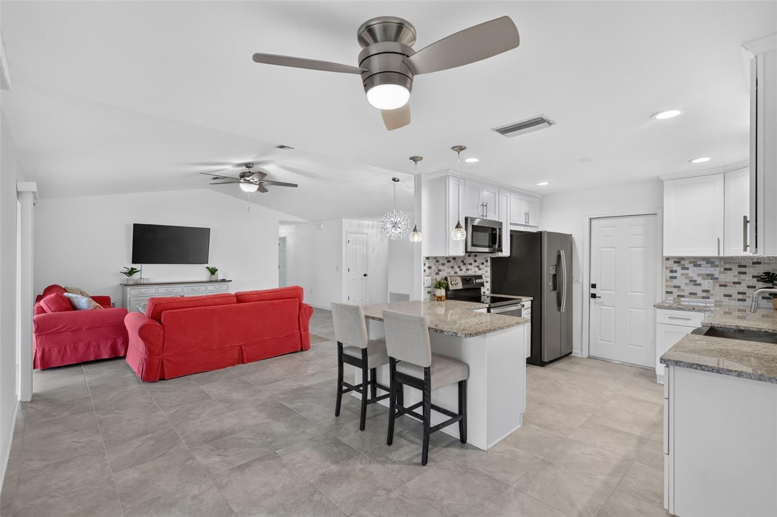 LAKE SARASOTA - Residential
