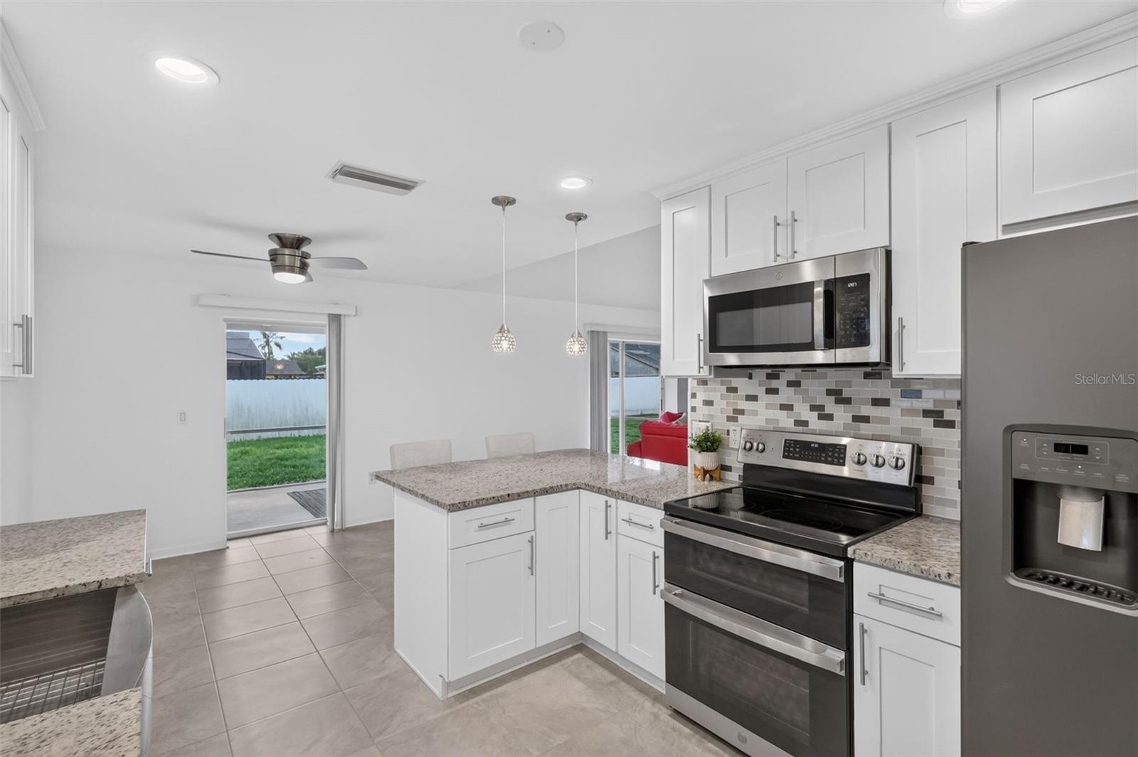 LAKE SARASOTA - Residential